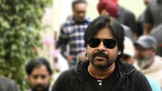 OG Shoot Begins: అదిరిపోయేలా సర్‌ప్రైజ్‌ ఇచ్చిన డైరెక్టర్ సుజిత్.. ఫ్యాన్స్‌కు కిక్కిచ్చేది ఇదే కదా..