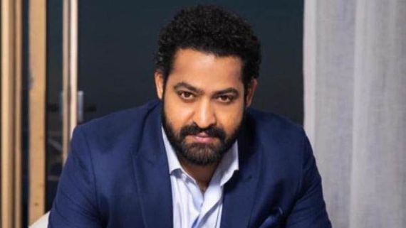 Jr NTR Fans: రక్తంతో ఎన్టీఆర్‌కి అభిషేకం.. తారక్ మీరైనా చెప్పండి అంటూ వీడియో వైరల్