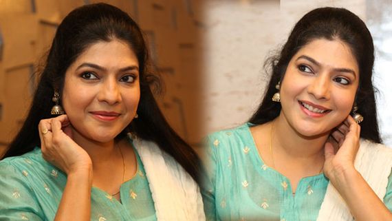 తొలి ప్రేమ తర్వాత పవన్ కల్యాణ్, రాంచరణ్ సినిమాలు రిజెక్ట్ చేశా.. ఎందుకంటే? వాసుకి (ఇంటర్వ్యూ)