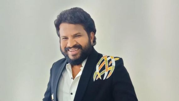  యూట్యూబ్ పిల్లతో  పీకల్లోతు ప్రేమలో Hyper Aadi.. ఇక గ్రాండ్‌గా పెళ్లే!