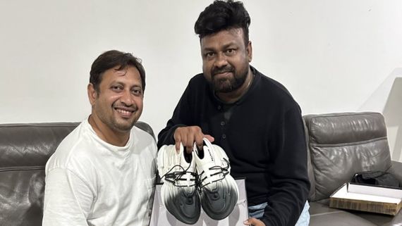 Sai Rajesh: బేబీ దర్శకుడికి 'బ్రో' గిఫ్ట్.. పవన్ కల్యాణ్ షూ ధర ఎంతో తెలిస్తే?