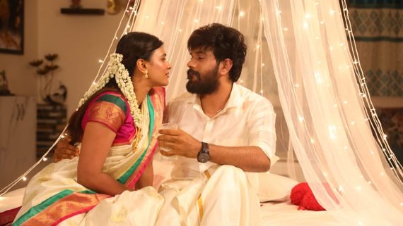  Hebah Patel.. యువ హీరోతో ఫుల్ రొమాంటిక్‌గా హెబ్బా పటేల్.. గ్లామర్ డోస్ పెంచిన బ్యూటీ