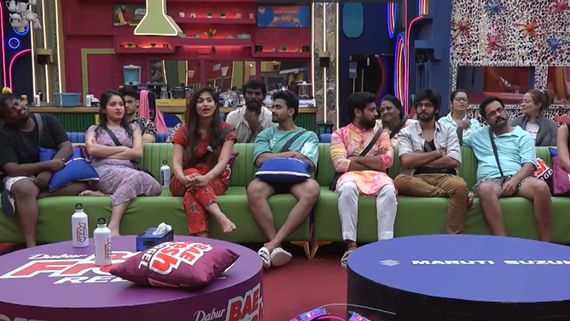 Bigg Boss Elimination: ఓటింగ్‌లో ట్విస్ట్.. ఆ బ్యూటీకి పెరిగిన సపోర్ట్.. ఎలిమినేట్ అయ్యేది ఎవరంటే!