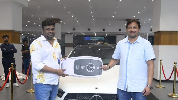  Baby డైరెక్టర్‌కు నిర్మాత బెంజ్ కారు గిఫ్టు... ఇంతకీ దాని విలువ ఎంతంటే?