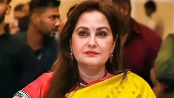 Jayaprada: పరారీలో జయప్రద... వెతుకుతున్న పోలీసులు... అసలు ఏమైందంటే?