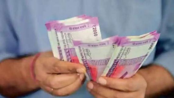 అరగంటలోనే లక్షా 60 వేలు.. నటించి కాదు అడుక్కుని సంపాధించిన సీరియల్ హీరో.. ఎందుకో తెలుసా?