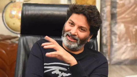 త్రివిక్రమ్‌పై హీరోయిన్ సంచలన వ్యాఖ్యలు: తప్పుడు పనులు చేస్తూ.. సీఎం ఆఫీసులో కూడా అంటూ!