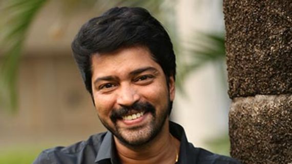 Allari Naresh: అల్లరి నరేశ్​కు పాన్ ఇండియా ప్రాబ్లం... ఆ ఒక్కటి అడక్కు అంటూ!