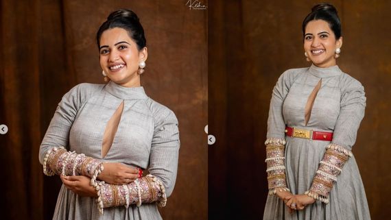 బీచ్‌లో మరోసారి స్రవంతి శృతిమించిన షో.. కళ్లు బయర్లు కమ్మేలా క్రేజీ ఫోజులు