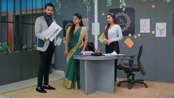  Brahmamudi February 26th రాజ్‌ను ఇరికించిన భాస్కర్.. కల్యాణ్ బాగోతం తెలుసుకున్న అనామిక! 