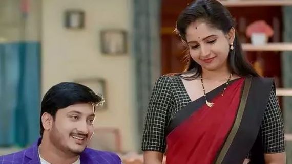 Brahmamudi February 23rd రొమాన్స్ డోస్ పెంచేసిన కళావతి... కావ్యను బావ నిజంగానే ప్రేమిస్తున్నాడా?