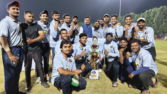 TFI Fans Cricket League: చతికిలబడ్డ పవన్ కల్యాణ్ ఫ్యాన్స్.. విజేతగా నిలిచిన ప్రభాస్ జట్టు!