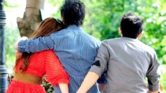  Love Story హీరోయిన్‌తో ట్రాయంగిల్ లవ్ స్టోరీ.. డైరెక్టర్‌, హీరో కొట్టుకొనేంతగా గొడవలు!