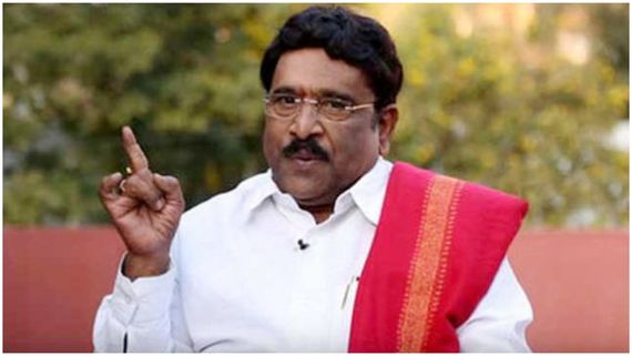 Paruchuri Gopala Krishna: క్షుణ్ణంగా చూస్తే తప్పా ఈగల్ సినిమా అర్థం కాదు.. అది డైరెక్టర్ సాహమే!