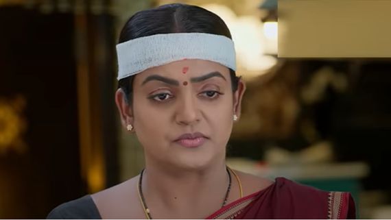 Karthika Deepam 2 April 8th: ఆ ఇంట్లో కార్తీక్ ని చూసి షాకైన తల్లి కూతుర్లు.. ఇరకాటంలో పడ్డ పారిజాతం!