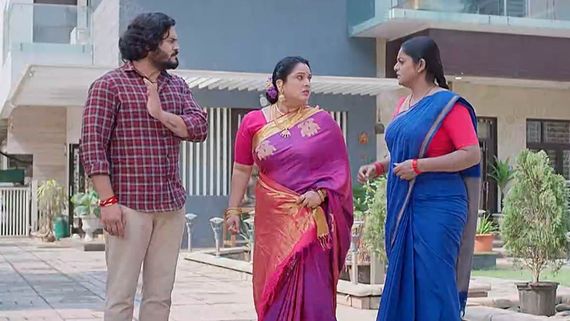 Karthika Deepam 2 April 24th: దీపని చంపేస్తానంటూ బెదిరించిన నర్సింహ.. అసలు విషయం తెలిసి షాకైన సుమిత్ర!