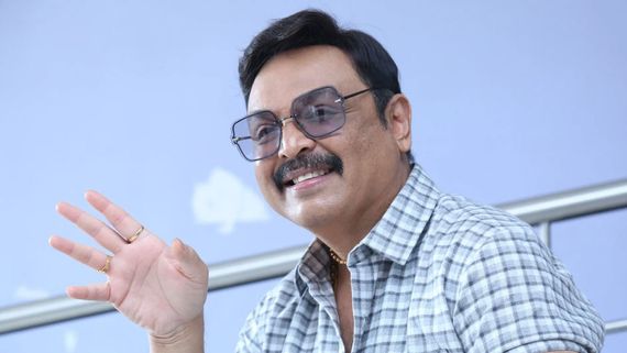 VK Naresh ఏపీ రాజకీయాలపై వీకే నరేష్ సంచలనం.. రక్తం చిందాల్సిందే అంటూ!