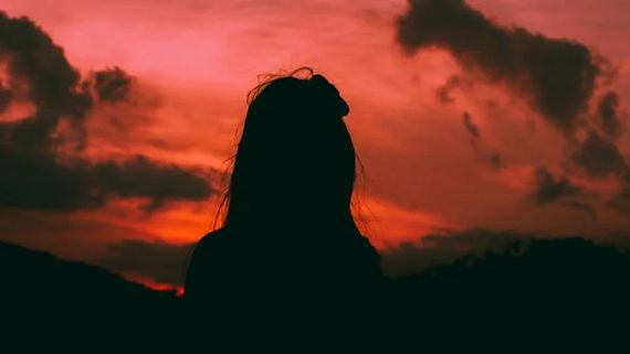 హీరోయిన్లను మరీ అశ్లీలంగా చూపిస్తావు.. కే రాఘవేంద్రరావు ఆఫర్ రిజెక్ట్ చేసిన స్టార్ హీరోయిన్ ఎవరో తెలుసా? 