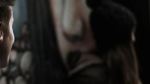 డ్రస్ మార్చుకోవడానికి వెళ్తే .. కార్‌వాన్ వద్ద అలాంటి అనుభవం.. బయటపెట్టిన సీనియర్ నటి