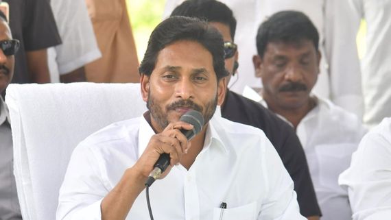 వైఎస్ జగన్‌పై స్టాండప్ కమెడియన్ పంచులే పంచులు.. ఈ సెటైరికల్ వీడియో చూసి నవ్వుకొని చస్తే బాధ్యత ఎవరిది?