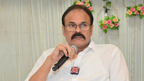 వైసీపీ పూర్తిగా చావలేదు.. ఇంకా కోరల నిండా విషమే.. నాగబాబు సంచలన వ్యాఖ్యలు
