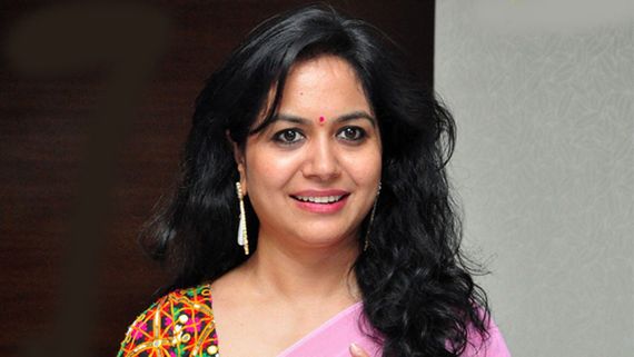 స్టార్ డైరెక్టర్ డబ్బింగ్ రూమ్‌లో అలా చేశారు.. బాలయ్య ఆ మాట అన్నారు: బయటపెట్టిన సింగర్ సునీత