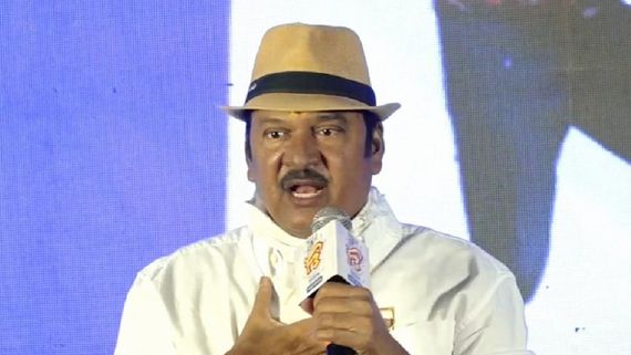  నీ సంగతి చూస్తా?  రాజేంద్రప్రసాద్‌ వార్నింగ్ ఇచ్చిన స్టార్ డైరెక్టర్ ఎవరో తెలుసా? 