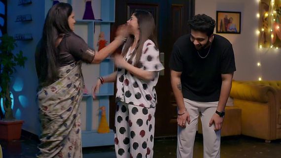 Brahmamudi August 28th episode : రుద్రాణి చెంప పగలగొట్టిన ధాన్యలక్ష్మి.. కళ్యాణ్ పరువు కాపాడిన అప్పు!