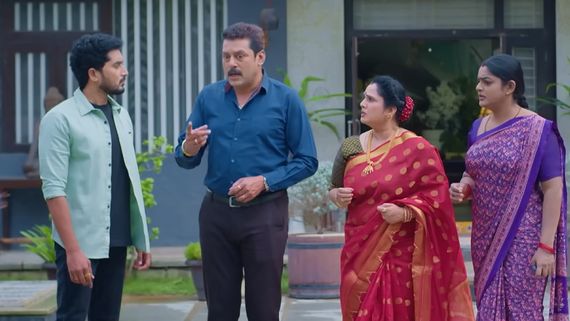 Karthika Deepam August 9th episode: దీప తట్ట బుట్ట సర్దుకోవడం ఖాయం.. జ్యోత్స్న జోస్యం