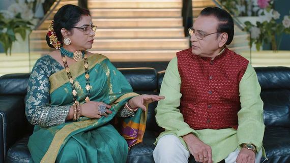 Karthika Deepam Aug17th episode:దాసుని దారుణంగా అవమానించిన శివ నారాయణ..భర్త మీద పగతో రగిలిపోతున్న పారిజాతం!