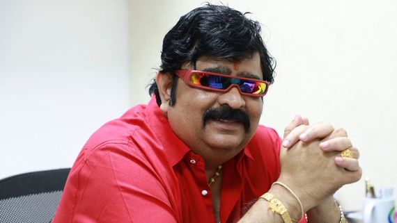 హీరోయిన్లకు శృంగార పూజలు.. ఓ రాత్రి అక్కడ గడిపి.. వేణు స్వామి దారుణాలు వెలుగులోకి!