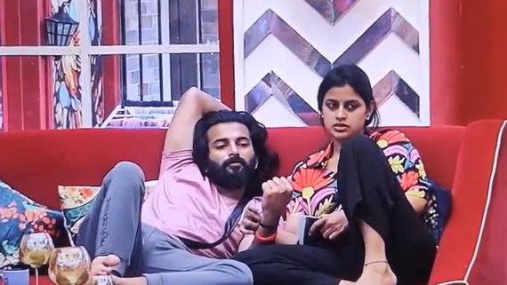 Bigg Boss Telugu 8:  సోనియా కంటే రతికనే 1000 రెట్లు బెటరట! రొమాన్స్‌తో కేక పుట్టిస్తున్న బేబీ