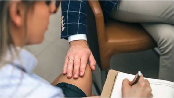 ప్రైవేట్ పార్టులో రాడ్.. శారీరక దాడితో నరకం.. తమిళ డైరెక్టర్‌పై యువ నటి సంచలన ఆరోపణలు