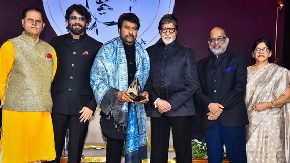 చిరంజీవికి అమితాబ్ చేతుల మీదుగా ఏఎన్నాఆర్ అవార్డు.. బిగ్ బీ ఎమోషనల్