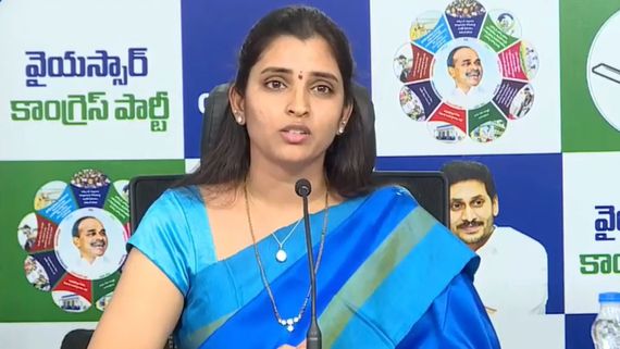 ఇండస్ట్రీలో నన్ను తొక్కేశారు..రాజకీయాల్లోకి మేం రాకూడదా..యాంకర్ శ్యామల షాకింగ్ కామెంట్స్