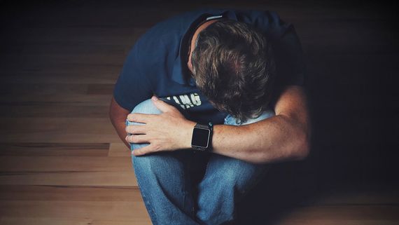 యాక్టింగ్ లో గోల్డ్ మెడల్.. ఆఫర్లు లేవు.. సూసైడ్ చేసుకోవాలనుకున్నా.. 