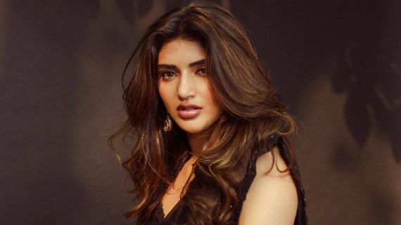 దేవర విలన్ కొడుకుతో శ్రీలీల రొమాన్స్? మొత్తానికి నార్త్ ఎంట్రీకి మళ్ళీ