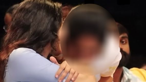 సాయిపల్లవిని ముద్దు పెట్టుకొన్న అభిమాని.. అందరు చూస్తుండగా ఆ ప్లేస్‌లో కిస్!