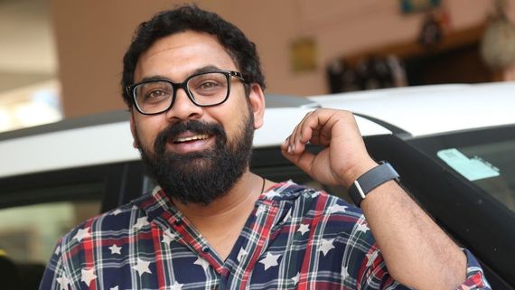  ‘బ్రేకప్‌ తర్వాత లవర్‌ను శత్రువుగా చూడొద్దు.. అలా కనెక్ట్ అయితే తప్పేమిటి?’ 