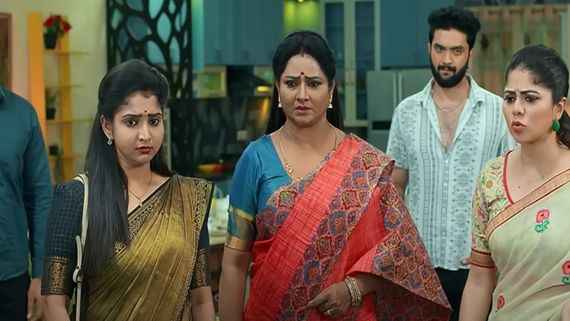 Brahmamudi April 23rd Episode : అపర్ణ, కావ్య చుట్టూ ఉచ్చు బిగిస్తోన్న రుద్రాణి.. నిజం చెప్పాల్సిందే 