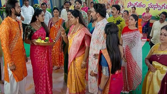 Brahmamudi April 10th Episode : కావ్య ప్లాన్ సక్సెస్ .. యామినికి మస్కా కొట్టిన రాజ్, కళావతిపై అపర్ణకి అనుమానం