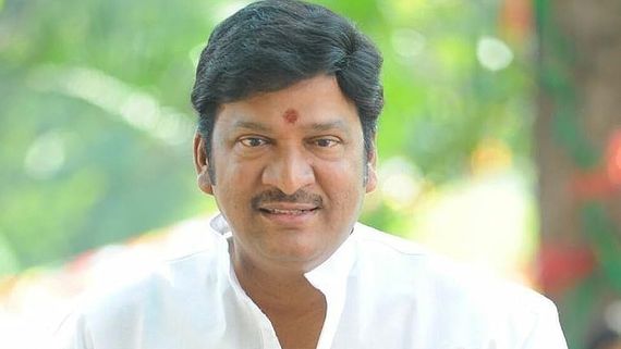 మరోసారి ఆ స్టార్ పై పచ్చి బూతులు.. రాజేంద్ర ప్రసాద్ నోట అలాంటి మాటలు