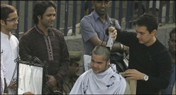 सलमान ने गजनी को 'ब्लॉक बस्टर' कहा