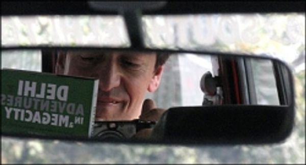 शहर बदल रहा है, हम गवाह हैं, पर...