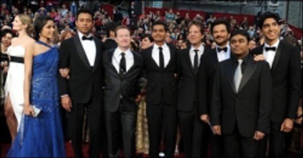 स्लमडॉग मिलियनेयर कर रही है रिकॉर्ड कमाई