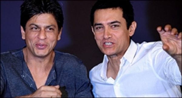 शाहरुख़ और आमिर ख़ान एक साथ आए