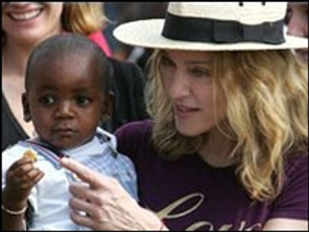 गोद लेने पर मैडोना की अपील मानी गई