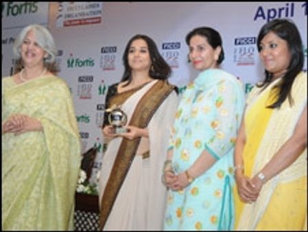 विद्या को तेजस्विनी सम्मान