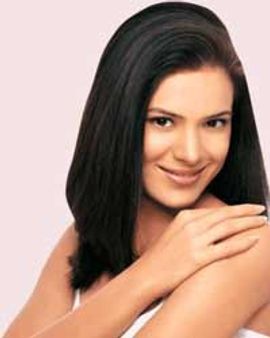 नए गानों से परहेज़ नहीं: उर्वशी शर्मा