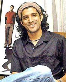 बहन की फिल्‍म में फरहान